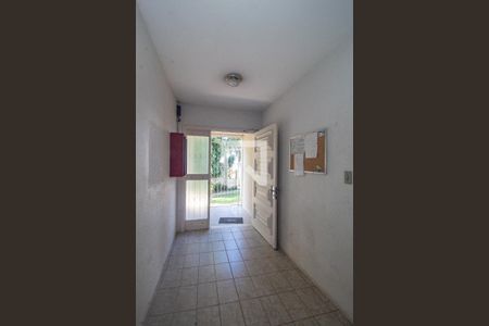 Área comum - Hall de entrada de apartamento à venda com 1 quarto, 46m² em Medianeira, Porto Alegre