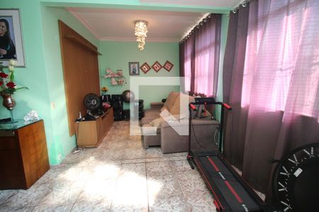 Sala de casa à venda com 3 quartos, 180m² em Vaz Lobo, Rio de Janeiro