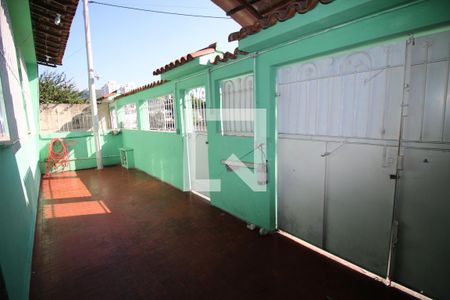 Garagem de casa à venda com 3 quartos, 180m² em Vaz Lobo, Rio de Janeiro