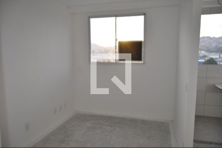 Sala/Cozinha de apartamento à venda com 2 quartos, 37m² em Bonsucesso, Rio de Janeiro