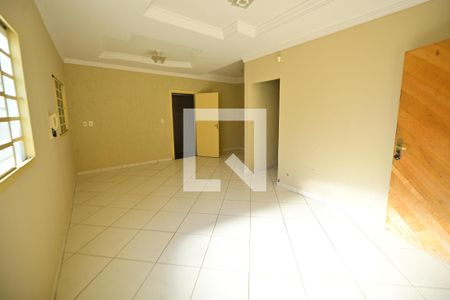 Sala de casa para alugar com 3 quartos, 285m² em Jardim Leblon, Goiânia
