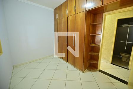 Quarto de casa para alugar com 3 quartos, 285m² em Jardim Leblon, Goiânia