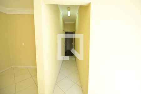 Corredor de casa para alugar com 3 quartos, 285m² em Jardim Leblon, Goiânia