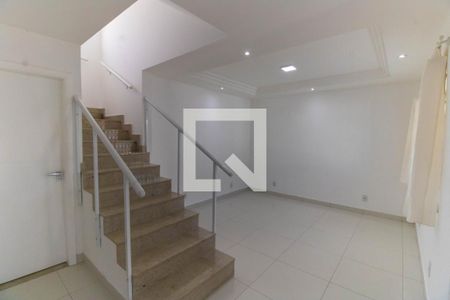 Sala de casa à venda com 4 quartos, 500m² em Camboinhas, Niterói