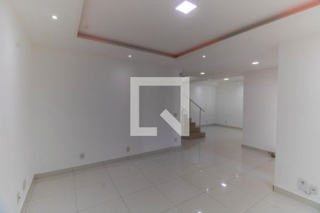 Sala de casa à venda com 4 quartos, 500m² em Camboinhas, Niterói
