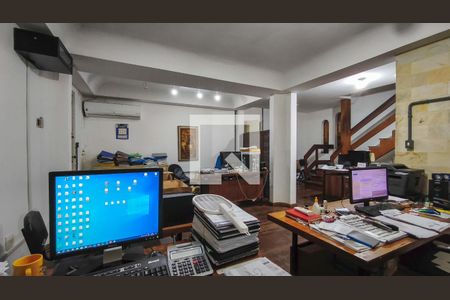 Sala de casa à venda com 5 quartos, 285m² em Tijuca, Rio de Janeiro