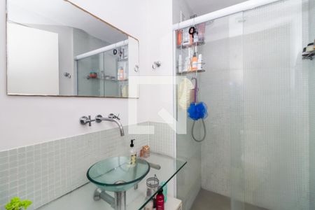 Apartamento à venda com 70m², 2 quartos e 1 vaga Apartamento à venda com 70m², 2 quartos e 1 vagaBanheiro
