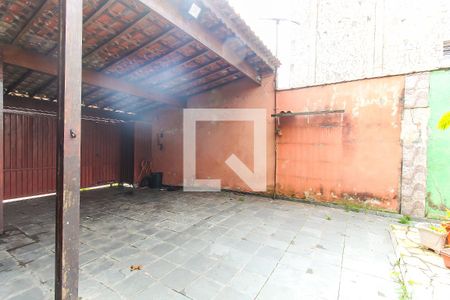 Garagem de casa à venda com 3 quartos, 264m² em Vila Vessoni, São Paulo