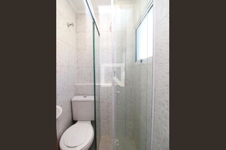 Banheiro de kitnet/studio para alugar com 1 quarto, 22m² em Vila Dom Pedro Ii, São Paulo