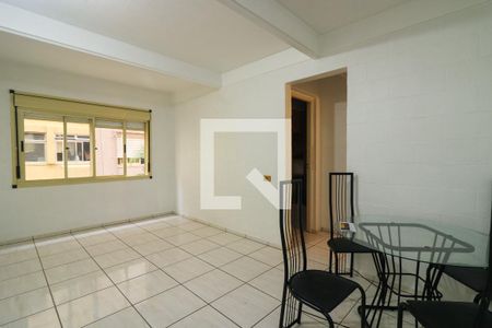 Sala de apartamento para alugar com 1 quarto, 48m² em Santana, Porto Alegre