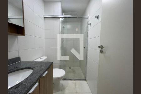Banheiro de apartamento para alugar com 2 quartos, 33m² em Butantã, São Paulo