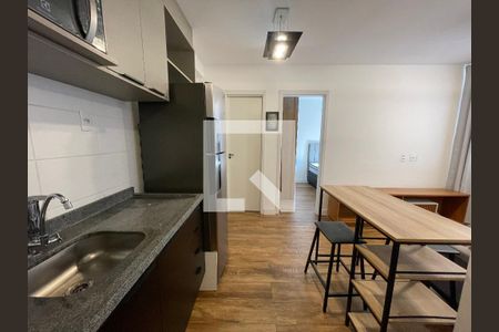 Cozinha de apartamento para alugar com 2 quartos, 33m² em Butantã, São Paulo