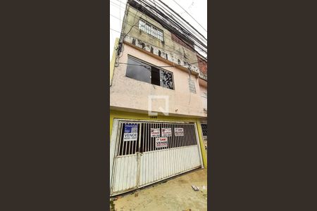 Fachada da Casa de casa à venda com 4 quartos, 75m² em Km 18, Osasco