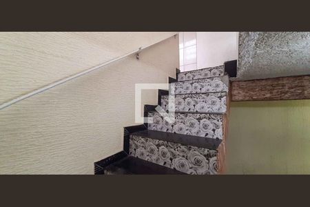 Casa à venda com 4 quartos, 75m² em Km 18, Osasco