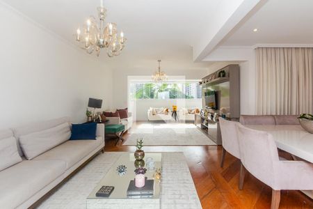 Sala de apartamento à venda com 3 quartos, 144m² em Indianópolis, São Paulo