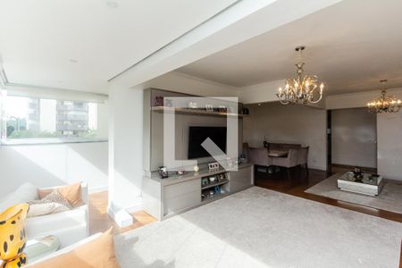 Sala de apartamento à venda com 3 quartos, 144m² em Indianópolis, São Paulo