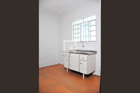 Casa para alugar com 50m², 2 quartos e 1 vaga Cozinha