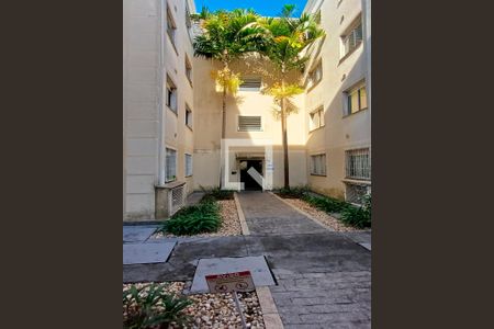 Fachada do bloco de apartamento para alugar com 2 quartos, 60m² em Roçado, São José