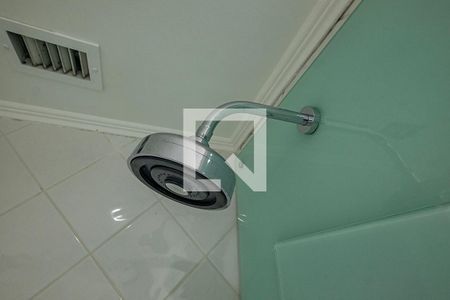 Banheiro de kitnet/studio à venda com 1 quarto, 30m² em Pinheiros, São Paulo