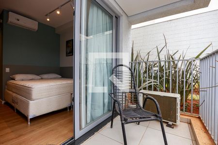 Studio - Varanda  de kitnet/studio à venda com 0 quarto, 20m² em Jardim das Acacias, São Paulo