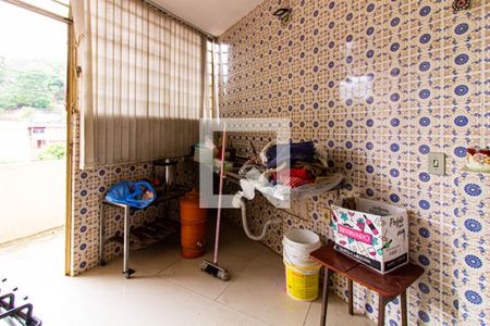 Casa à venda com 300m², 4 quartos e sem vagaÁrea de Serviço