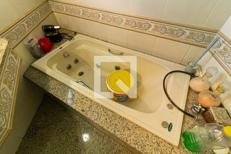Casa à venda com 300m², 4 quartos e sem vagaBanheiro da Suíte 1