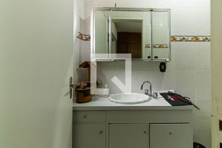 Casa à venda com 300m², 4 quartos e sem vagaBanheiro da Suíte 2