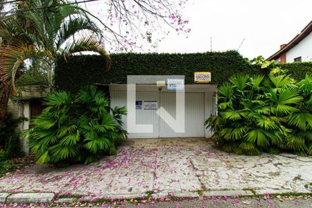 Casa à venda com 300m², 4 quartos e sem vagaFachada + Plaquinha