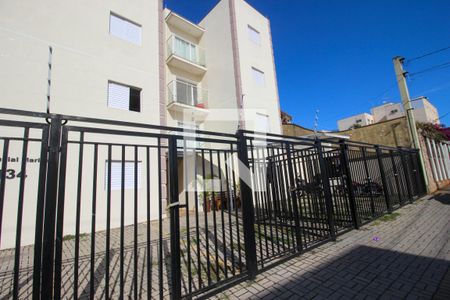 Apartamento para alugar com 47m², 2 quartos e 1 vaga Apartamento para alugar com 47m², 2 quartos e 1 vagaFachada