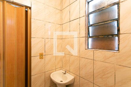 Banheiro de casa para alugar com 1 quarto, 40m² em Vila Gomes Cardim, São Paulo