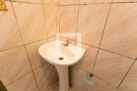 Banheiro de casa para alugar com 1 quarto, 40m² em Vila Gomes Cardim, São Paulo