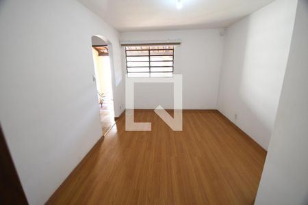 Sala de casa para alugar com 2 quartos, 90m² em Conjunto Habitacional Vila Santana (sousas), Campinas