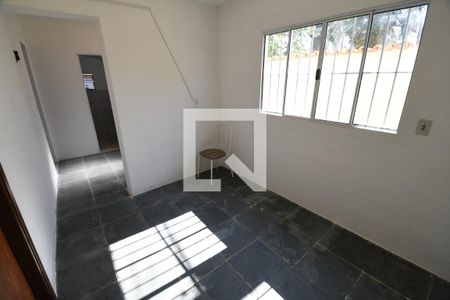 Sala 2 de casa para alugar com 2 quartos, 90m² em Conjunto Habitacional Vila Santana (sousas), Campinas