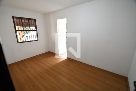 Quarto 1 de casa para alugar com 2 quartos, 90m² em Conjunto Habitacional Vila Santana (sousas), Campinas
