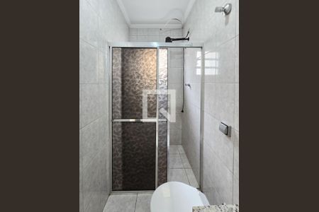Casa para alugar com 75m², 2 quartos e 3 vagas Casa para alugar com 75m², 2 quartos e 3 vagasBanheiro - Suíte