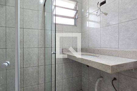 Casa para alugar com 75m², 2 quartos e 3 vagas Casa para alugar com 75m², 2 quartos e 3 vagasBanheiro Social