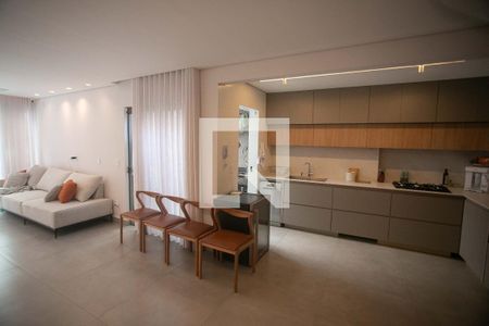 Sala de apartamento à venda com 3 quartos, 140m² em Nova Suíça, Belo Horizonte