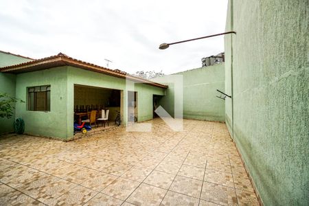 Quintal de casa à venda com 4 quartos, 407m² em Vila Carrão, São Paulo