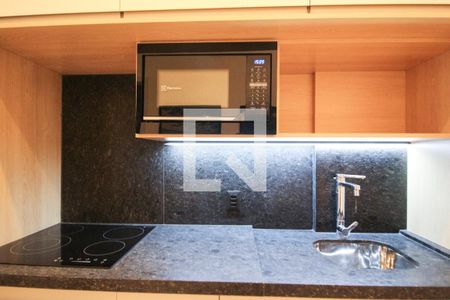 Cozinha de kitnet/studio à venda com 1 quarto, 37m² em Indianópolis, São Paulo