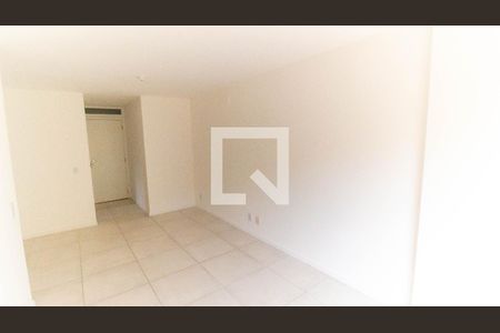 Sala de apartamento para alugar com 2 quartos, 72m² em Santa Rosa, Niterói