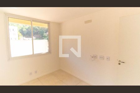 Quarto  de apartamento para alugar com 2 quartos, 72m² em Santa Rosa, Niterói