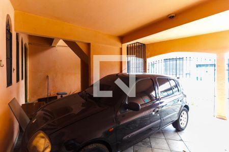 Garagem de casa para alugar com 2 quartos, 120m² em Jardim Rodolfo Pirani, São Paulo