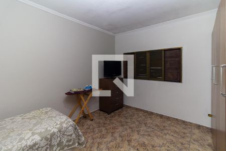 Quarto 1 de casa para alugar com 2 quartos, 120m² em Jardim Rodolfo Pirani, São Paulo