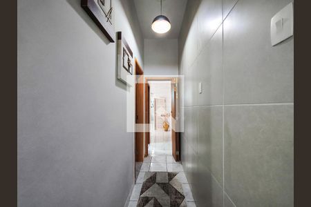 Corredor de casa para alugar com 2 quartos, 280m² em Vila Isabel, Rio de Janeiro