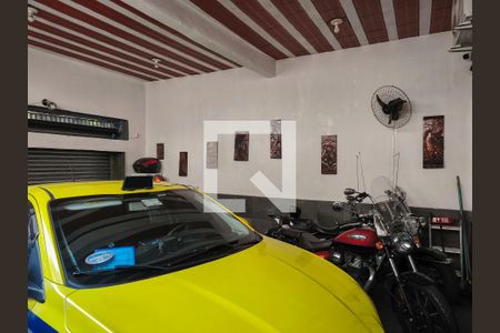 Garagem de casa à venda com 2 quartos, 280m² em Vila Isabel, Rio de Janeiro