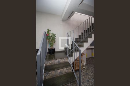 Escada de casa à venda com 5 quartos, 166m² em Vila Mangalot, São Paulo