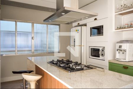 Cozinha de apartamento à venda com 3 quartos, 140m² em Centro Histórico, Porto Alegre