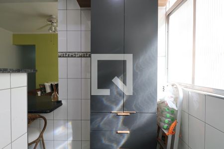 Área de Serviço de apartamento para alugar com 2 quartos, 68m² em Barra Funda, Guarujá
