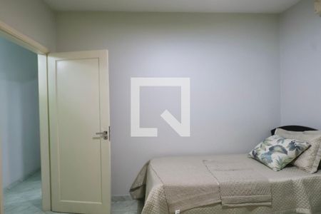 Quarto 2 de apartamento para alugar com 2 quartos, 68m² em Barra Funda, Guarujá