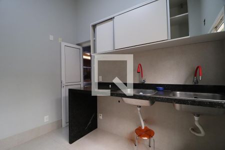 Área de Serviço de casa de condomínio para alugar com 4 quartos, 316m² em Nova Uberlândia, Uberlândia